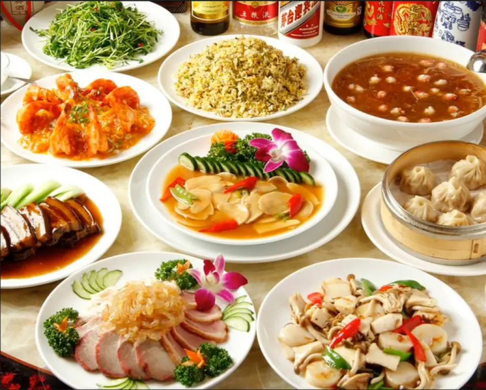 This course will leave you 120% satisfied, as you can enjoy abalone and shark fin to your heart's content.