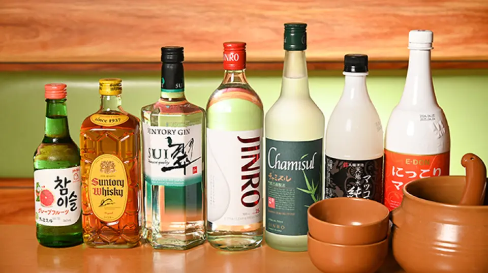 从生啤酒、高球酒、柠檬酸酒等标准饮料到新鲜的马格利酒，我们备有各种可以与肉一起享用的饮料！其中，自制的胡萝卜蒜酒经过精心腌制10年左右。请享受在其他地方找不到的大胆而有力的味道！另外，烧酒瓶也可以保留◎找到自己喜欢的瓶子，慢慢享用。