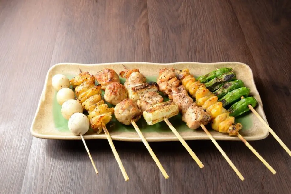 首先请点您喜欢的烤鸡肉串♪