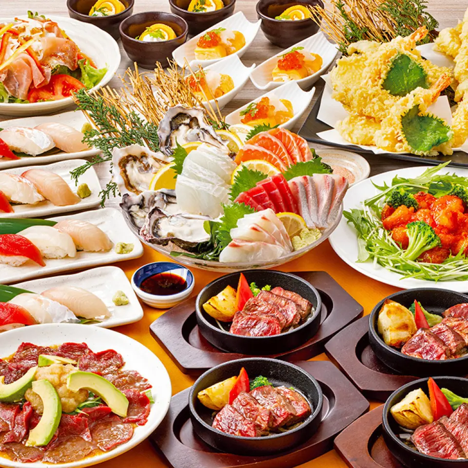 Chúng tôi cung cấp nhiều khóa học uống thỏa sức kéo dài 2 giờ để bạn có thể thưởng thức ẩm thực theo mùa với giá khởi điểm là 4.000 yên. Nếu bạn đặt chỗ cho 4 người trở lên, bạn sẽ nhận được phần thưởng ấn tượng là một "biểu ngữ" hoặc "chai tin nhắn"★Một loạt các bữa trưa, bữa tiệc sau, v.v. Vui lòng liên hệ với chúng tôi về các bữa tiệc.