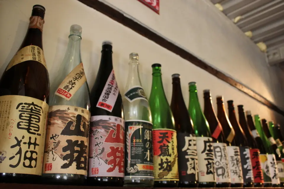 我們不斷更換從店主故鄉宮崎直接購買的燒酒。請隨時向我們的工作人員尋求建議！