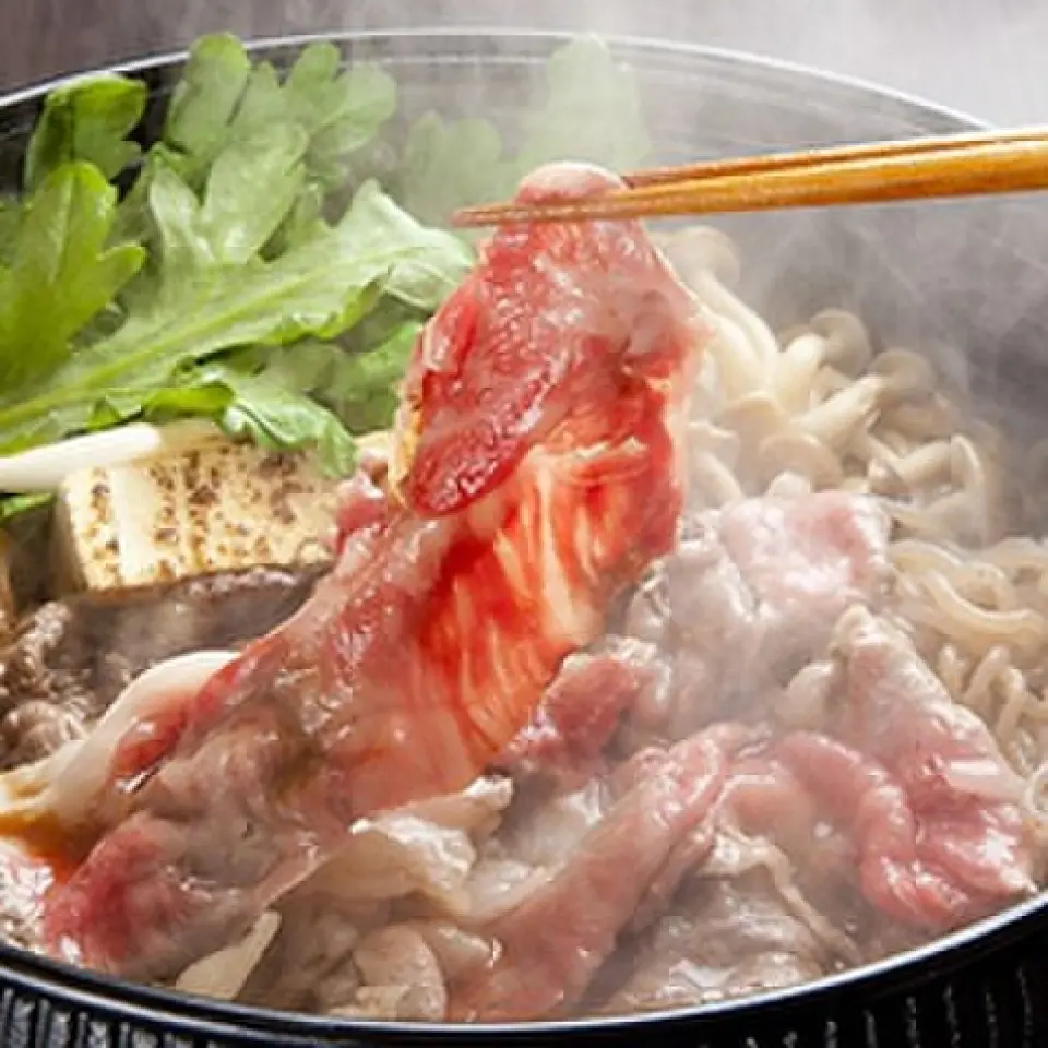 A set of all-you-can-eat domestic beef sukiyaki and 3 hours of all-you-can-drink☆彡 4,500 yen ⇒⇒ 3,500 yen!!! Of course, draft beer is also included.