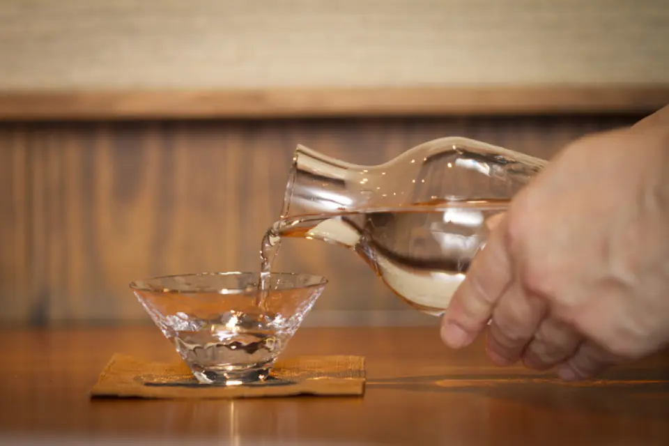 We offer a selection of sake, mainly pure rice sake, as well as limited edition daiginjo sake. Please enjoy it with our proud shabu-shabu, simple fish dishes, and seasonal vegetable dishes. We also have beer, wine, shochu, and other drinks, so please enjoy your favorite drink.