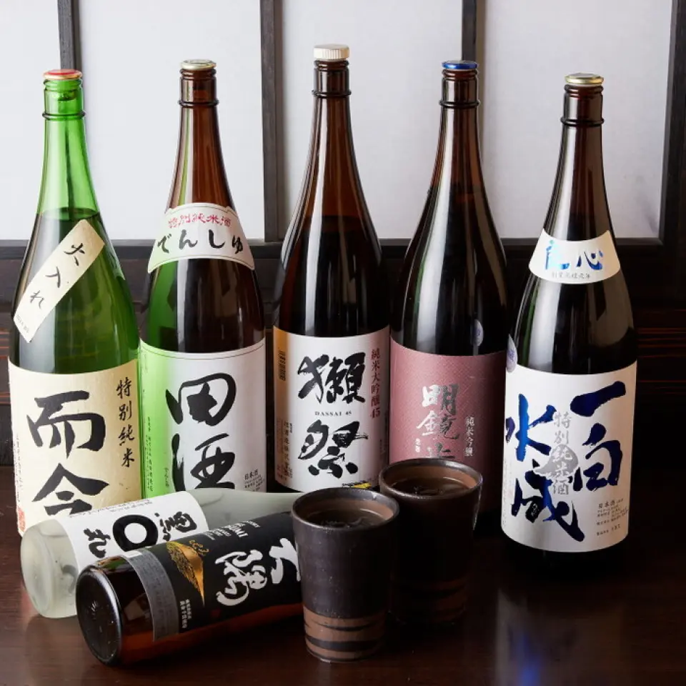 One of the attractions of our store is the sake, which we carefully select 11 rare bottles from all over the country and offer at reasonable prices! We have a full lineup of high-quality sake that you won't find in other stores, including Dassai, Jikon, Senkin, and Suigei. Thankfully, we have received many high ratings from sake-loving customers.