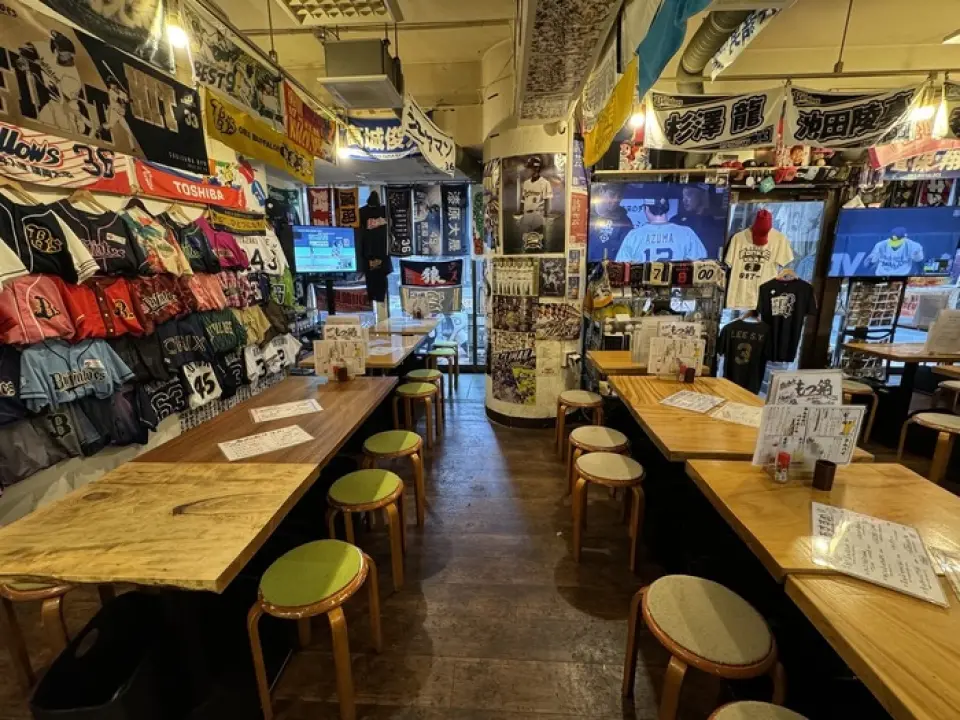 You can enjoy fresh offal dishes in a bright restaurant reminiscent of a popular izakaya. The lively atmosphere makes it a great place to stop by after work or when gathering with friends. Please use it for a variety of occasions, such as dining with friends, coworkers, or family. We will serve you wholeheartedly.