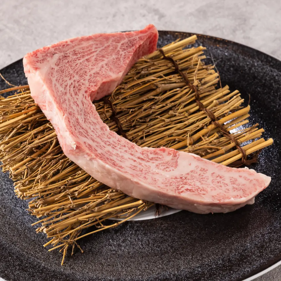 The chef's favorite cut of meat is served as a thick 150g steak. You'll definitely be hooked on the melt-in-your-mouth texture and juicy meat.