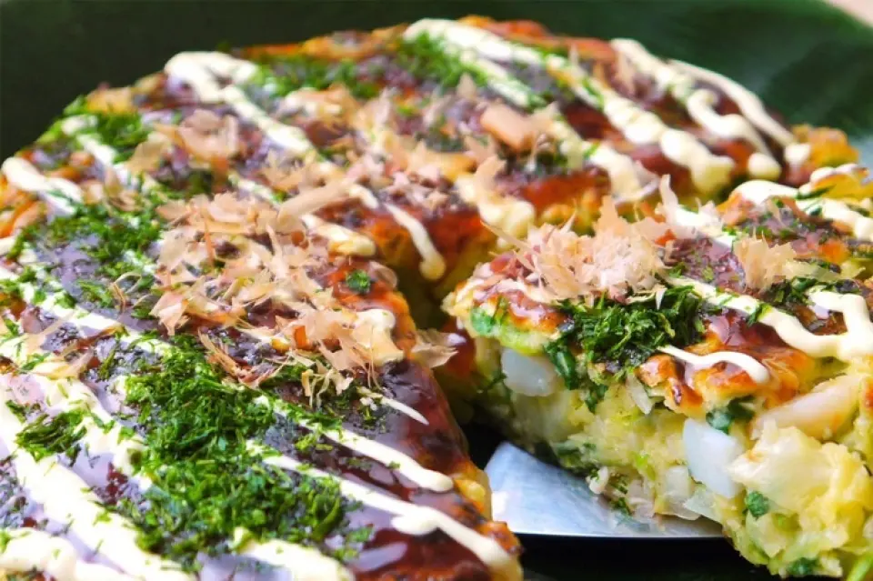 오래된 도심 레스토랑의 비밀 레시피로 만든 맛있는 몬자를 즐겨보세요. 좋아하는 토핑으로 무한한 가능성을 즐겨보세요. 좋아하는 조합을 즐겨보세요.
