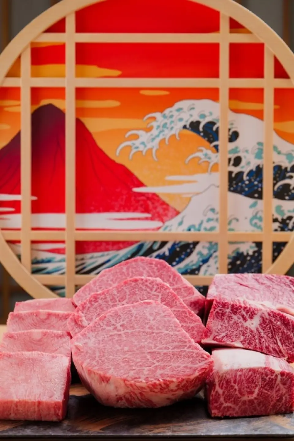 We will make the most of what we have accumulated and provide a new, royal culmination of our commitment to "ingredients, techniques, and hospitality," rather than returning to our roots. Please look forward to the "essence" of new yakiniku.