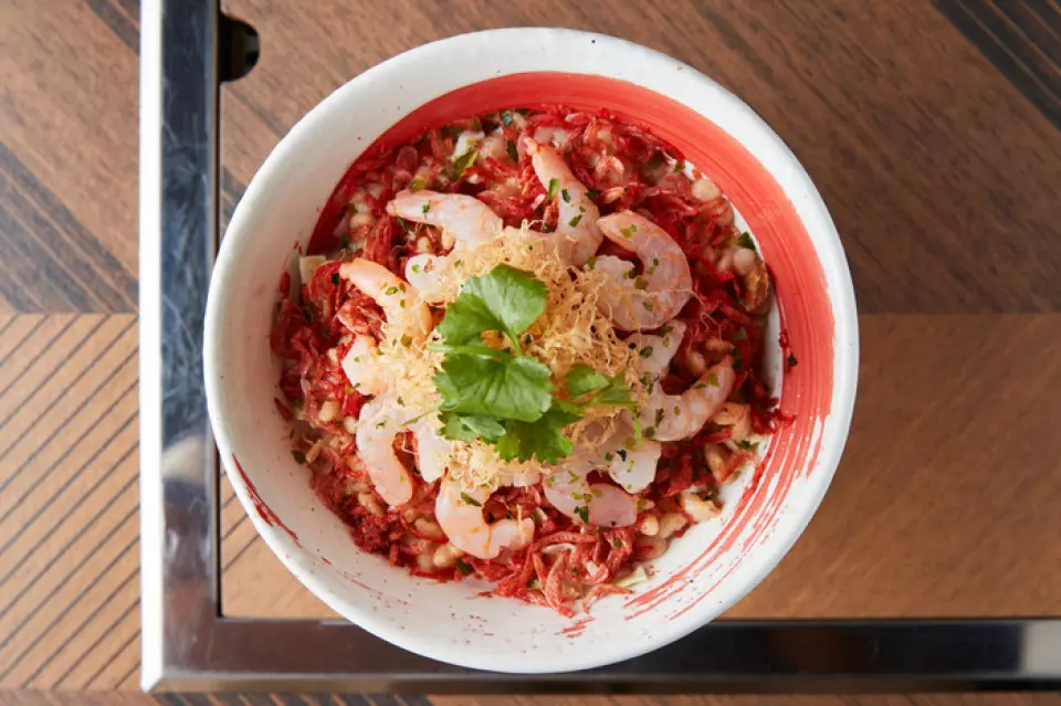 We have a variety of original monja dishes available, including our most popular "Chicken Salt Monja" and "Mapo Tofu Monja", as well as "Tom Yum Monja", "Green Curry Monja", and "Carbonara Monja". The classic "Mentaiko Cheese Monja" is a very popular classic!! All of our monja dishes are pre-seasoned! There is no need to season them at the table! Of course, our staff can cook them for you, so please feel free to ask.