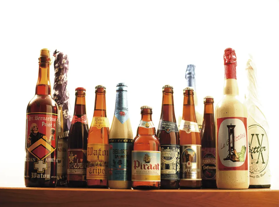 We offer draft beer from Belgium and the US, as well as our own brewed craft beer.