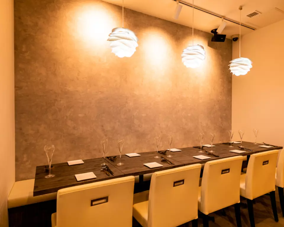 We offer a 2,000 yen [Light Course], a 3,000 yen [Standard Course], and a 4,000 yen [Premium Course] so that you can use it for various occasions such as social gatherings, welcome and farewell parties, birthday parties, and year-end parties. This course also has an all-you-can-drink plan. All 36 types are available for 1,500 yen for 2 hours, and an additional 500 yen for every 30 minutes thereafter. (The last order for all-you-can-drink is 30 minutes before closing.)