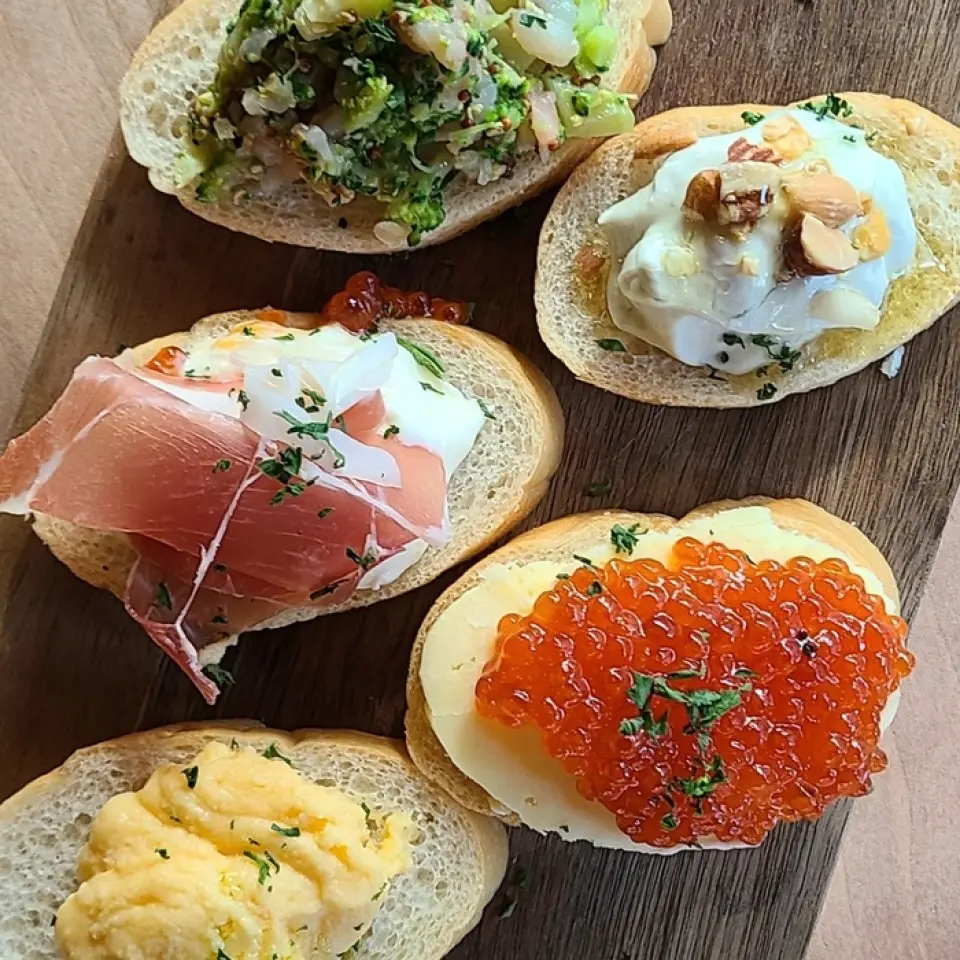 Highly recommended! All-star bruschetta★☆It looks amazing too! You're missing out if you don't try it!!
