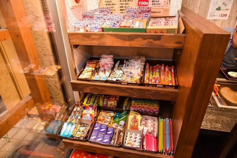 即使帶著小孩也可以享受！我們也為兒童提供椅子和餐具♪當您離開時，我們將為小學生以下的客人提供3份小零食。請您和您的家人一起來參觀我們！我們期待見到您。
