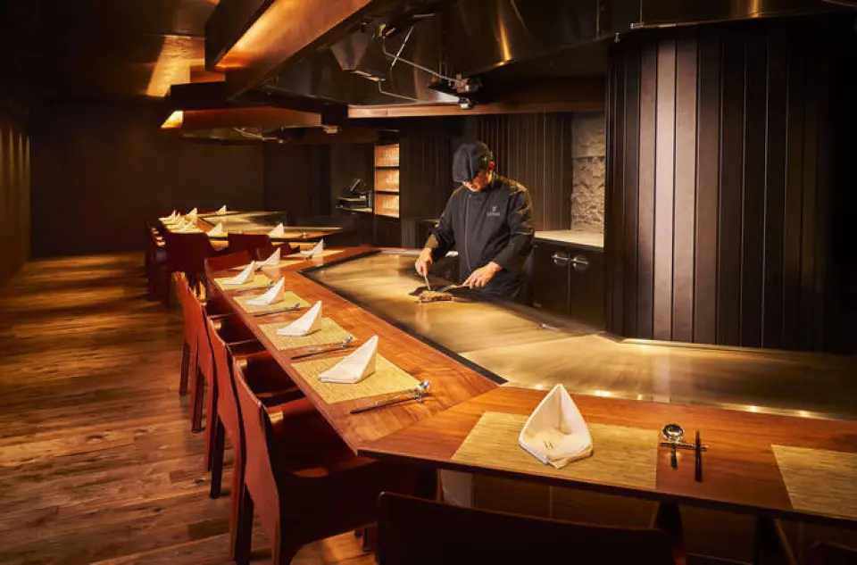 All grilled dishes are carefully cooked on an iron plate.