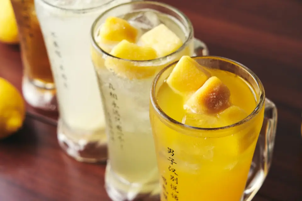 This all-you-can-drink plan includes our proud 10-year old Shaoxing wine brewed in a clay pot, as well as Vietnamese lotus tea, which is rare in Japan. Please order your favorite dishes at the restaurant. 2-hour all-you-can-drink 2,000 yen / 3-hour all-you-can-drink 3,000 yen♪
