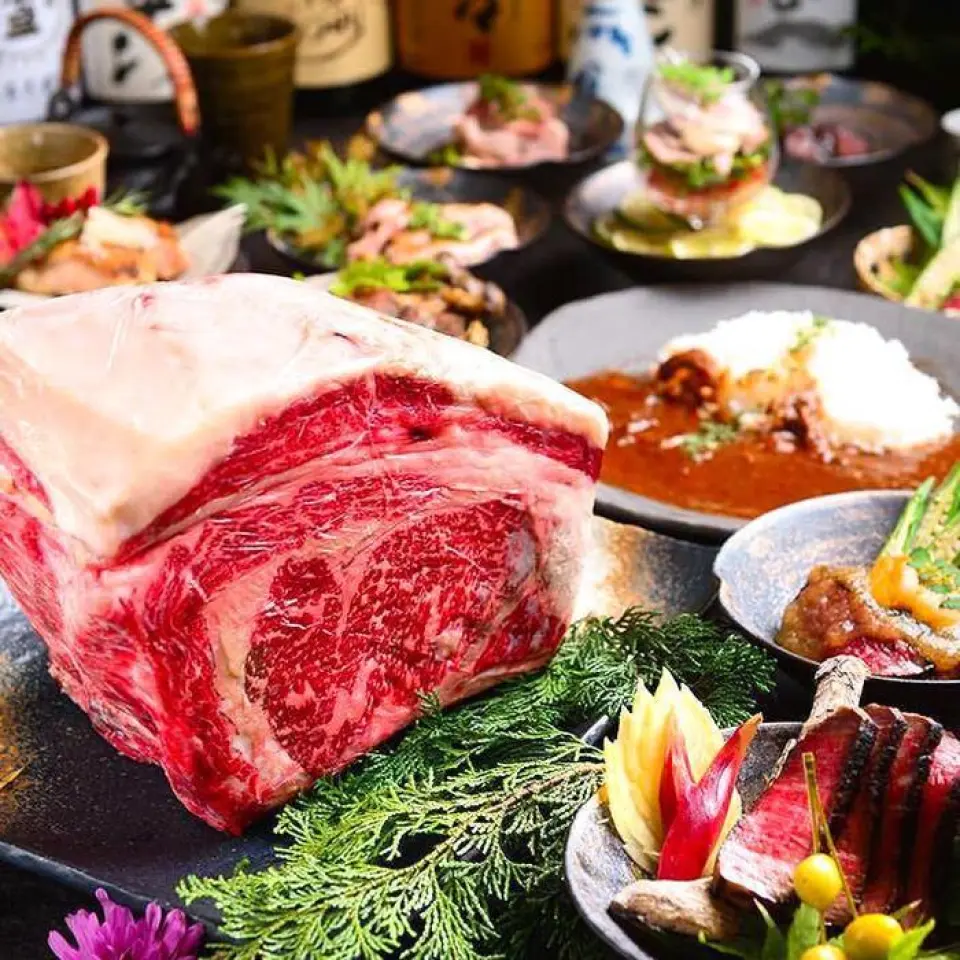 1 minute walk from Akasaka-Mitsuke Station! We offer Japanese-style private rooms! Our most popular! Fully private rooms for various occasions! We have both large and small private banquet rooms, so you can enjoy your meal in a private space even for a small banquet. We also have a wide selection of banquet courses and all-you-can-drink courses, so please use them for entertaining or dining with important people!