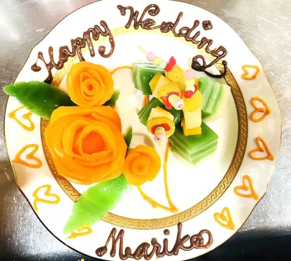 For birthdays and celebrations! We accept message plates! 1500 yen per plate *Advance reservations required *Photo is for illustrative purposes only