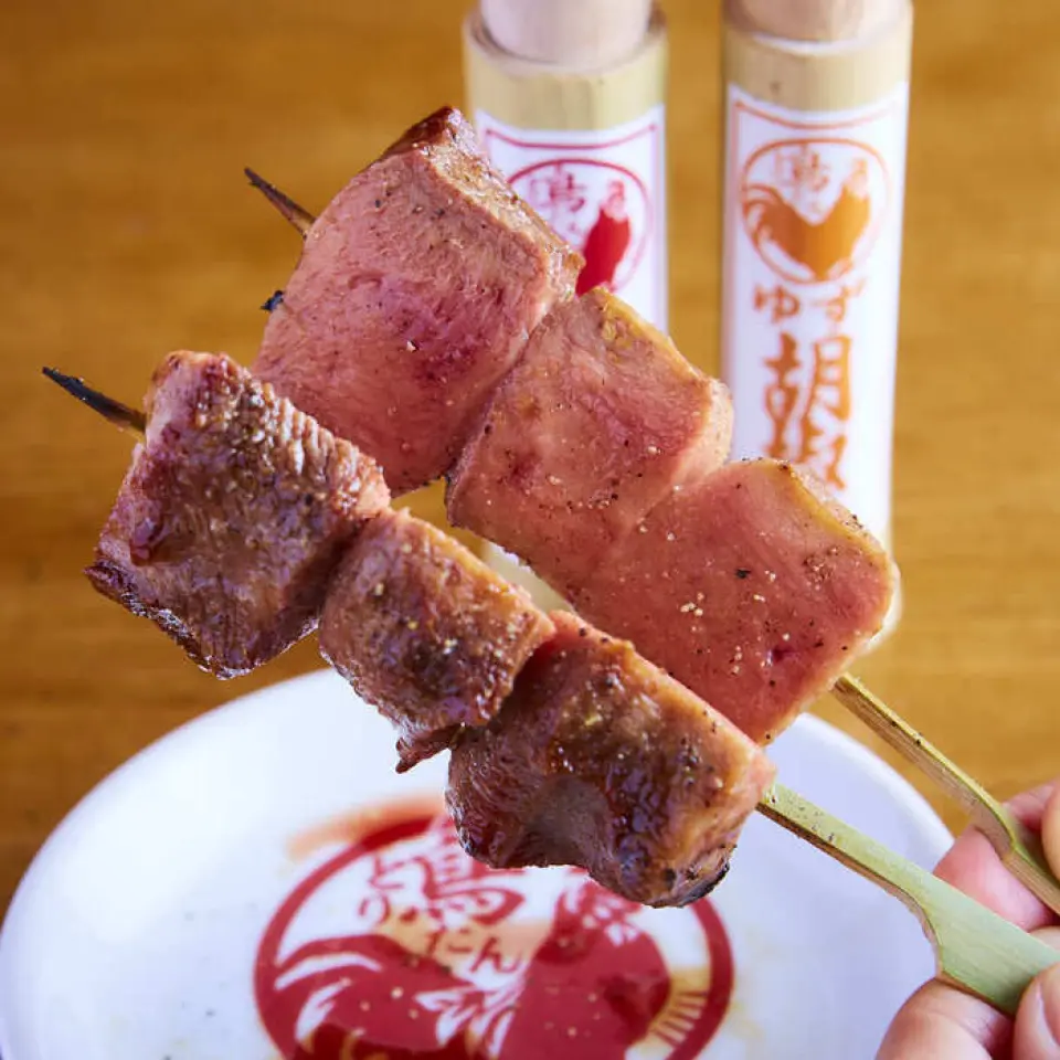Toritan是一家使用國產雞肉製作正宗烤雞肉串的餐廳。這樣的烤雞肉串店之所以敢做“牛舌”，無非是因為他們對提供“美味”的食物有信心！請嘗試一下。