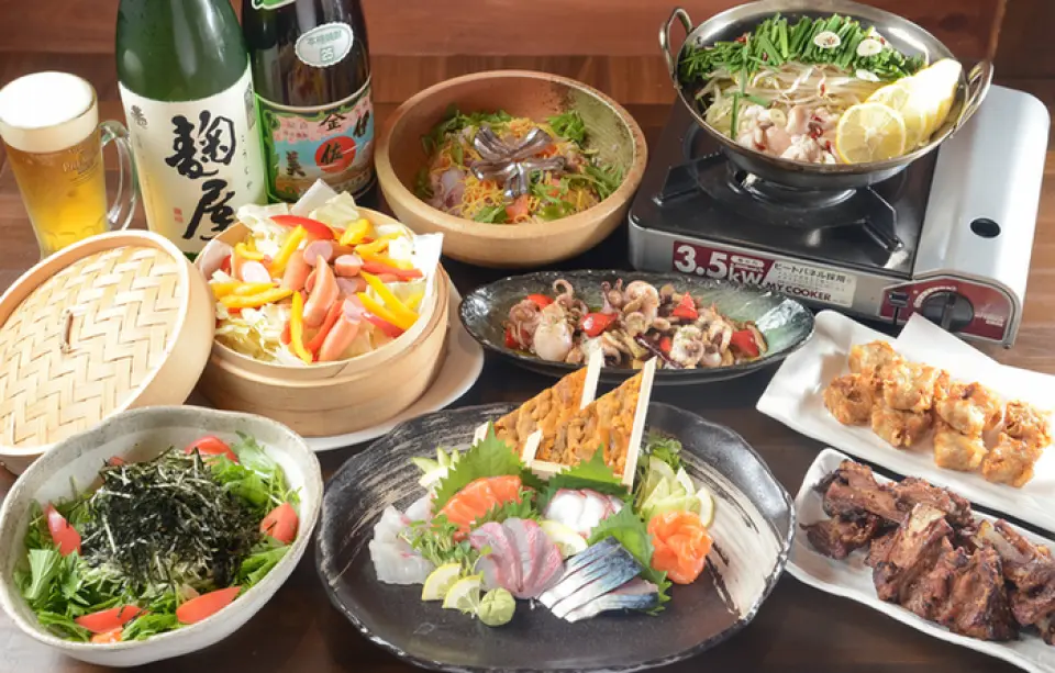 회사 파티부터 여자끼리의 밤까지 다양한 상황에 맞는 코스를 준비했습니다! 모든 예산에 맞는 5가지 코스를 준비했습니다☆ <세금 포함 2,200엔>의 "간단 코스"와 신선한 말고기를 선택할 수 있는 코스가 있습니다! 또한, 양이 많고 음료 무제한 코스와 풀 코스 메뉴도 있습니다! <세금 포함 3,000엔>의 9가지 요리와 음료 무제한 "여자끼리의 밤 코스"도 있습니다. *예산과 취향에 맞는 코스를 선택해 주세요.