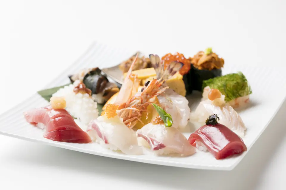 We have a wide variety of takeaway menus and hors d'oeuvres so that you can enjoy Teruzushi sushi at home. Delivery service has also started since April 2020! (Area: Kashii Teruha) *Area expansion is planned.