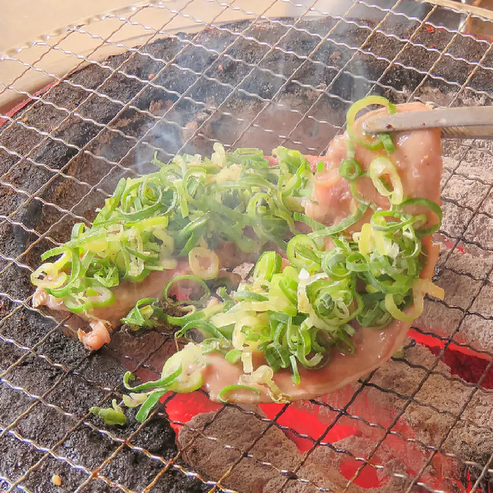 A homely atmosphere and outstanding meat quality with great value for money. Very popular with families and for parties. Cheers with carefully selected meat and other delicacies!