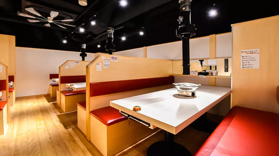 Benidaruma is proud of its attentive service. For those who would like to try a little bit of different kinds of meat, we can prepare a special platter with individual pieces of meat just for you. We can also suggest meat that suits your mood and preferences, such as "I would like to eat meat with a lot of fat." If you have any requests, such as a large party or a Sunday night when we are closed, please feel free to contact us! We will do our best to accommodate your request.