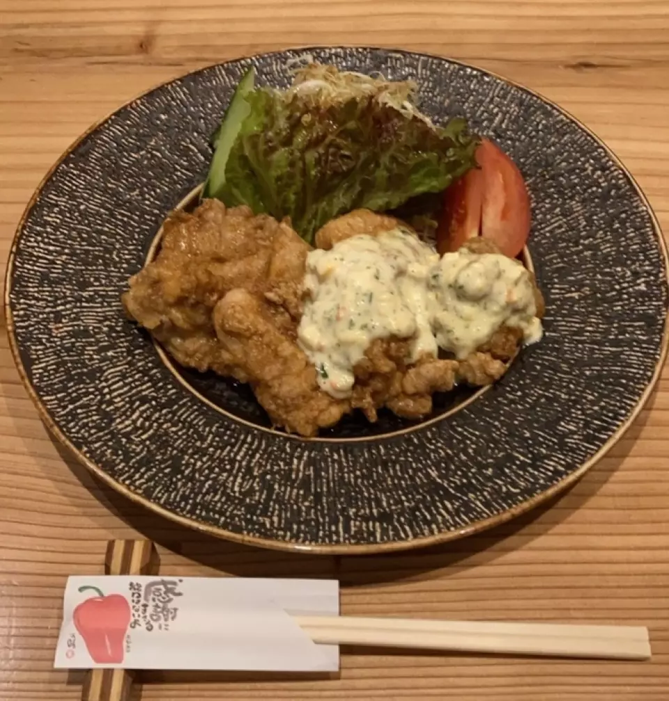 Local cuisine made by the owner, who is originally from Miyazaki, with a love for his hometown. The popular "Chicken Nanban" is available not only at night but also during the day! In addition, we always have more than 15 types of Miyazaki craft beer and shochu in stock, so you can enjoy the local flavors. We also have seasonal cold soup, so please enjoy the flavors of Miyazaki with our seasonal menu.