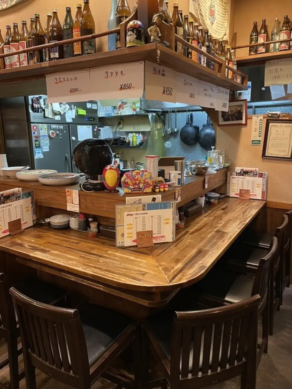 Our restaurant is close to the station, so you can drop in after work, making it perfect for everyday use. We have a variety of seating options, including a relaxing tatami room and counter seats that are perfect for solo diners. Our private rooms, which can seat up to eight people, are your own private space. There is a TV, so you can watch baseball games during the season! We also accept reservations for private parties, making it perfect for parties! Please feel free to use our restaurant for a variety of occasions, from quick drinks for office workers to girls' nights out.