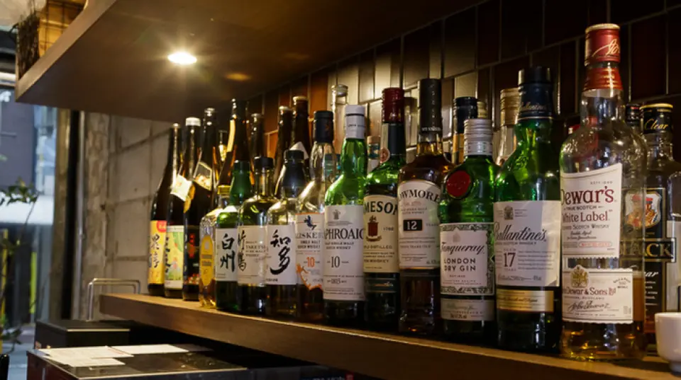 One of our charms is our selection of alcoholic drinks, enough to make us usable as a bar. We have about 18 types of whiskey and about 23 types of wine, including red, white and sparkling wine. The selection changes regularly, so be sure to try some wine that isn't on the menu. You can enjoy discovering a new drink every time you visit. If you would like to bring your own drinks on the day, please feel free to contact us!