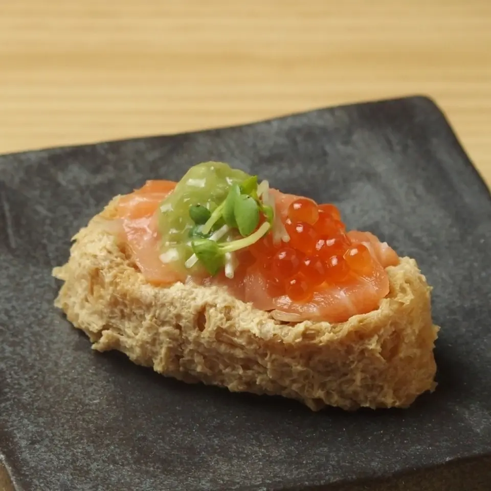We take advantage of the group's purchasing power to provide fresh seafood at reasonable prices! You can enjoy sushi and sake at your leisure.