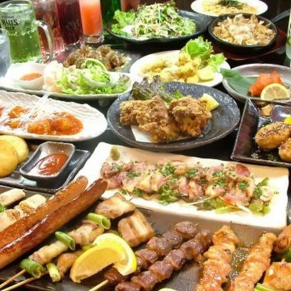 Enjoy our proud dishes and drinks at a great price! We have over 200 types of food and drink on the menu! Almost all of our dishes are included. You can enjoy the menu to your heart's content. We can accommodate banquets for up to 98 people. *Please make a reservation in advance for large groups. We have a variety of seating options to suit any occasion, including sunken kotatsu tables, semi-private rooms, and tatami mat seating, so please feel free to use our facilities for welcome parties, farewell parties, and various other banquets!