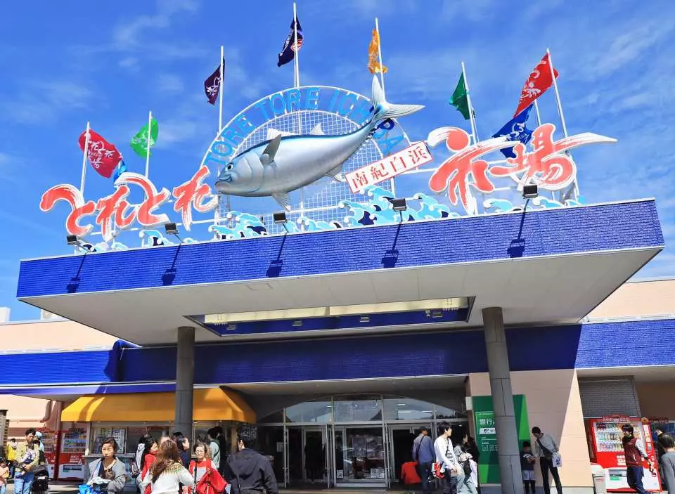 關西人氣海鮮市場「Toretore市場」，盡情品嚐新鮮海產、在地美食與豐富伴手禮。