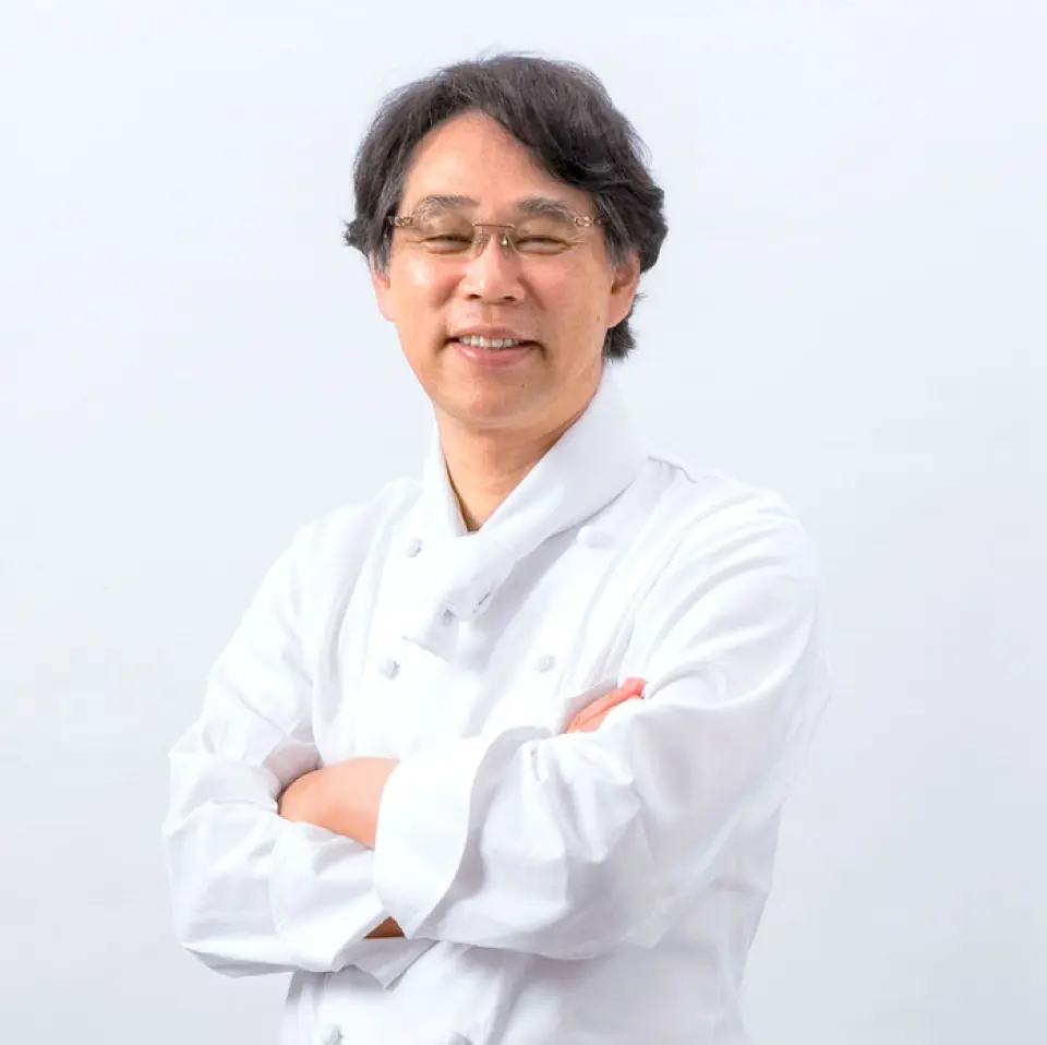 An Italian cafe overseen by Chef Mamoru Kataoka, owner and chef of Ristorante Al Porto in Nishi-Azabu, Tokyo, and a leading figure in the world of Italian cuisine. Al Porto Cafe was established to allow people to enjoy Italian cuisine more casually, whether they are dining alone or with the family, or for special occasions such as dates and anniversaries. You can enjoy a pleasant time with dishes that suit the occasion, such as seasonal dishes made with local ingredients and special menus that are perfect for special anniversaries.