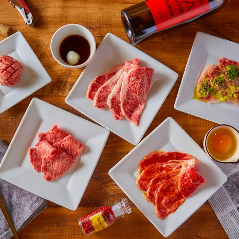 Please enjoy delicious yakiniku to your heart's content in the stylish space that NIKULAB has carefully designed. It's an all-you-can-eat restaurant, so you can eat a variety of dishes with your group, or you can eat as much of the same thing by yourself.