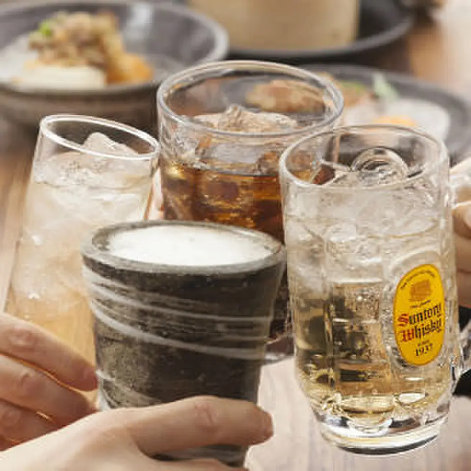 We offer various services to make your party a success! [Abundant all-you-can-drink menu] Premium all-you-can-drink, ladies' party only all-you-can-drink, children's soft drink all-you-can-drink, etc. [Additional options for impressive effects] Bouquet service, whole cake, name-engraved sake bottles, etc. We also have a variety of other items to liven up your party! *Contents may vary depending on the store and time of year, so please contact the store for details.