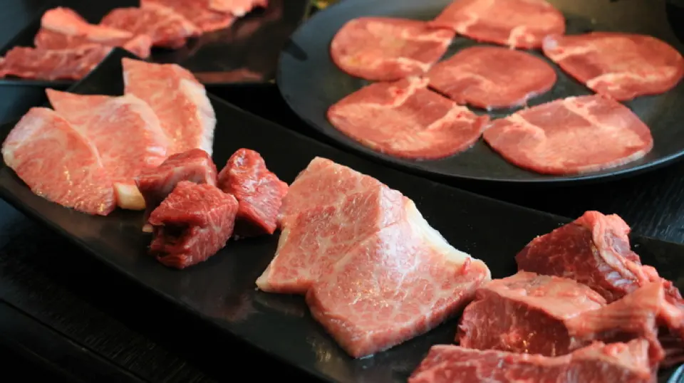 If you want to enjoy a variety of flavors, this assortment is highly recommended! Popular dishes such as "Specially Selected Loin, Specially Selected Skirt Steak, Specially Selected Red Meat, Specially Selected Fatty Tuna" are all here. All of the specially selected meats are delicious and juicy, filling your mouth! You can enjoy exquisite Wagyu beef at an excellent value for money. If you are traveling with a large group, we also offer a full course menu. *We also accept requests, so please feel free to contact us to discuss your needs for various occasions.