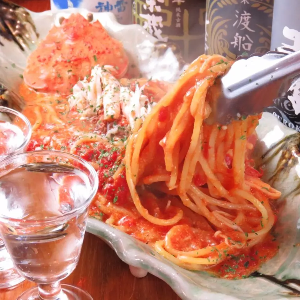 Our specially ordered fresh pasta is a very popular signature dish. It is made with Rausu kelp, tuna stock, and Japanese seasonings, making it the perfect way to finish off a night of alcohol. The order rate for this dish is over 90%. Please give it a try!