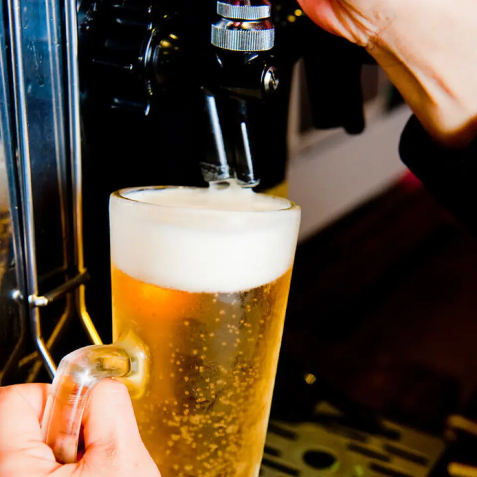Be sure to try a wide variety of drinks to go with your meal. We have a wide selection to satisfy our customers, including Premium Malt's with its divine bubbles, wines with a wide range of flavors, shochu, whiskey, and sake! Furthermore, all-you-can-drink with alcohol is reasonably priced from 1,100 yen, and there are plenty of options to choose from, including makgeolli cocktails, depending on the price. Enjoy plenty of your favorite alcohol from the wide variety of drink menus. All-you-can-drink soft drinks are also a bargain at 550 yen.