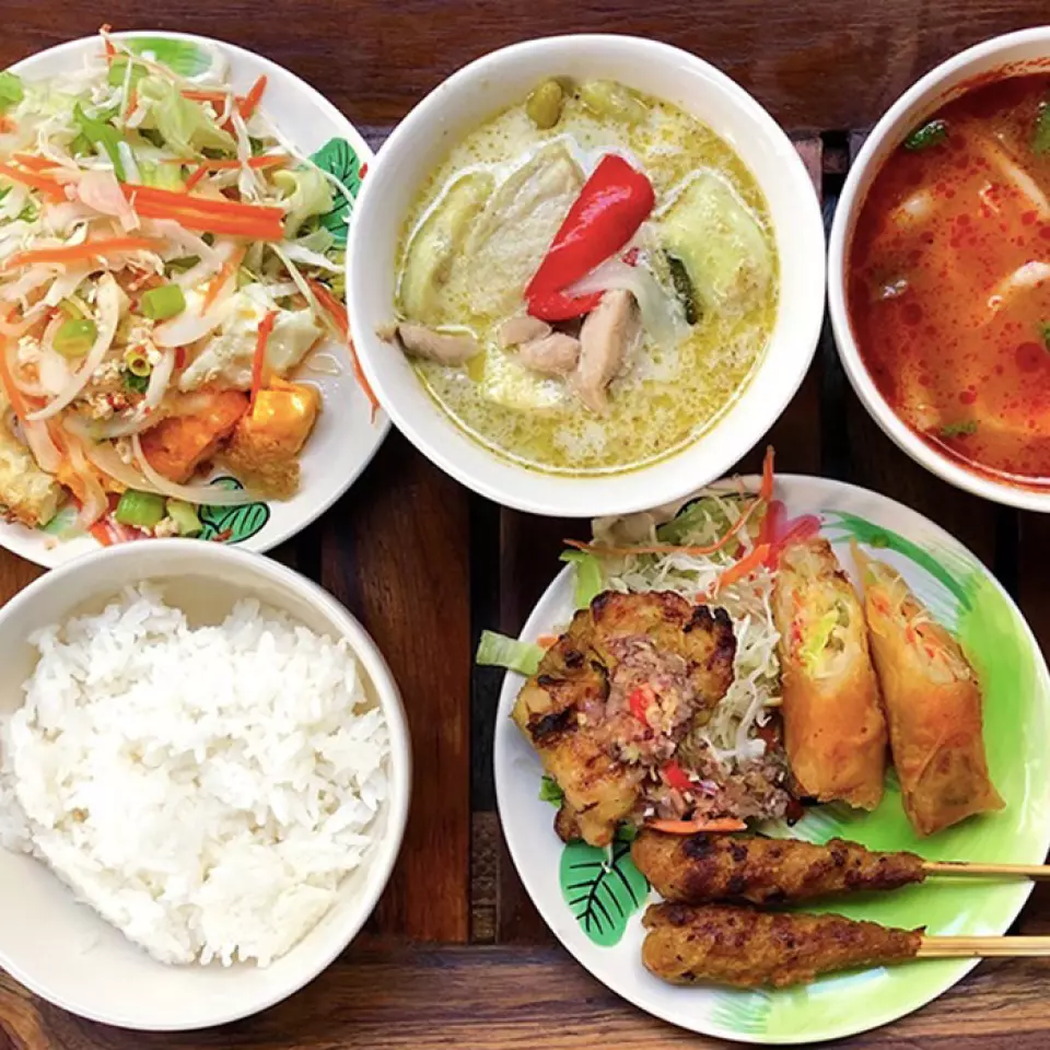 Our recommended lunch is the Tropical Special Lunch Set! It is a lunch set that includes popular menu items! You can't start without trying this lunch ☆ We have a lineup that can be enjoyed by everyone from first-timers to experts!