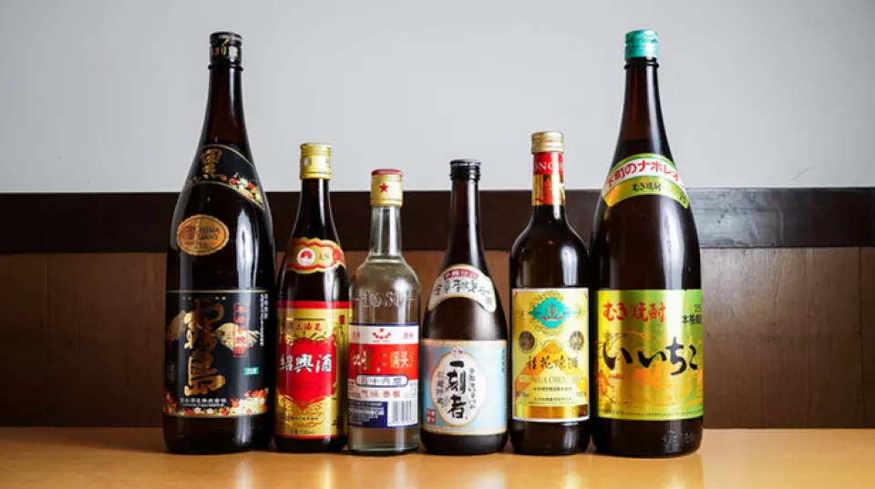 Our all-you-can-drink menu also includes the Chinese distilled liquor "Baijiu." The brand we offer is "Hong Xing Er Guotou," made from red sorghum from the northeastern region. Not only does it have a high alcohol content of 56 degrees, but it also has a strong aroma and flavor, making it a drink that has long been loved in China. Why not try it with some authentic Chinese food? We also have beer, sake, shochu, sours, and more, so please choose your favorite drink from our diverse lineup.