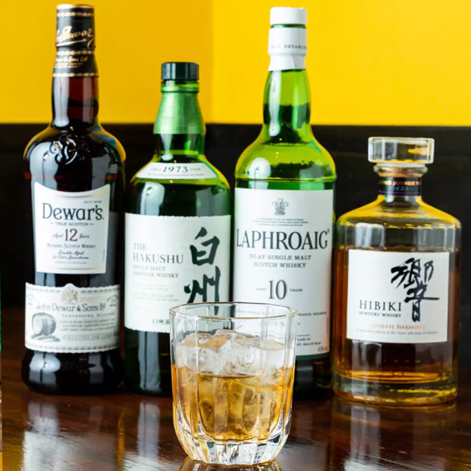 The wide selection of drinks is sure to satisfy even customers who love alcohol. In particular, the whiskey selection includes vintage and rare items such as Laphroaig 10 Year Old and Irish whiskey. Of course, they go perfectly with the food. For example, we recommend combinations such as whiskey and Japanese black beef bistecca, or wine and salmon and avocado tartare! Try a variety of combinations to find the one that suits you best.