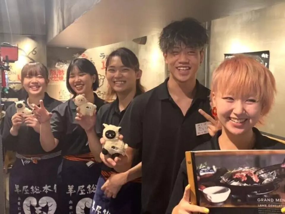 Even if you are eating lamb for the first time, our knowledgeable staff can help you enjoy it with peace of mind! We will grill the meat and cut it right in front of you. We will also teach you how to eat it deliciously.◎The staff are friendly with each other, and the good atmosphere in the store is one of our prides! With the motto of "making our customers happy," we always strive to provide the best service possible, and we look forward to your visit!