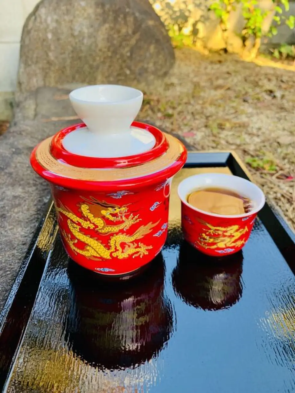 Chúng tôi cung cấp nhiều loại đồ uống có cồn phù hợp hoàn hảo với ẩm thực Tứ Xuyên, bao gồm bia, rượu chua và rượu Thiệu Hưng. Trà hoa nhài, nơi bạn có thể ngắm nhìn những lá trà từ từ mở ra và những bông hoa xuất hiện, được khuyên dùng làm đồ uống thư giãn sau bữa ăn ◎ Dùng để uống sau giờ làm việc hoặc uống nhanh với bạn bè và đồng nghiệp! Chúng tôi cũng cung cấp các khóa học bao gồm đồ uống không giới hạn, vì vậy hãy thưởng thức chúng trong các bữa tiệc.