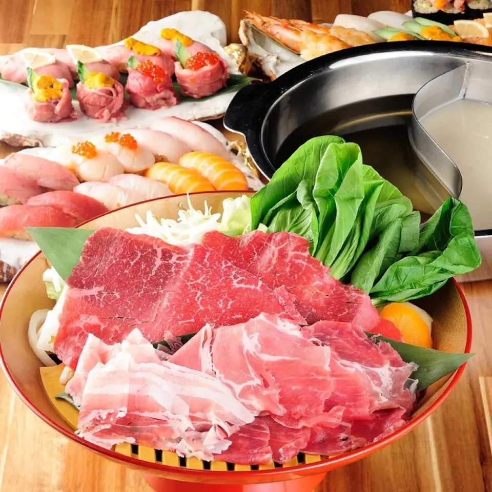 Enjoy authentic shabu-shabu with your favorite flavor from among [Extreme Dashi, Yuzu Salt, Creamy Soy Milk, Pork Bone White Soup, Takumi's Kombu Dashi, Sukiyaki Style, Medicinal Mala Hot Pot, Motsunabe, Sesame Tantan Dashi, Kimchi Chige, Soy Milk Chige, Soy Milk Mentaiko, Pork Bone Chige, Pork Bone Mentaiko] ♪