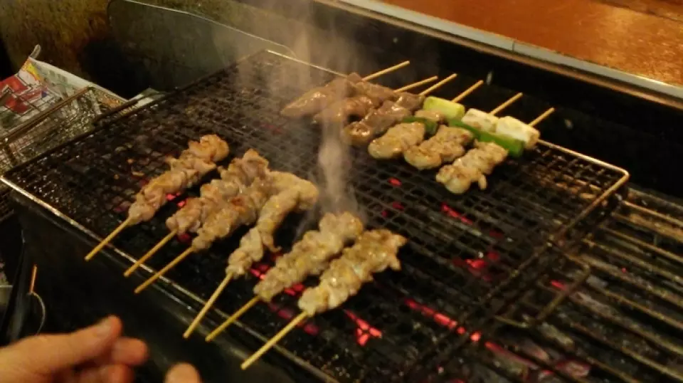 ・高湯高湯・酥脆炸皮・烤串（蔥肉、新鮮炸雞、原味、當天限定2串）・1道菜・新鮮蔬菜 3,500日元 *L、O 20分鐘前 *3人以上