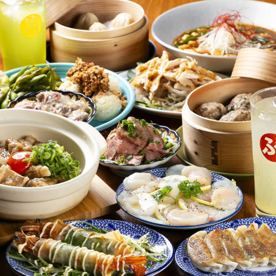 [For banquets, drinking parties, girls' nights, anniversaries, birthdays♪] We offer a variety of courses with all-you-can-drink options! We can accommodate 2-40 people in fully private rooms♪ We can also flexibly accommodate wedding after-parties, drinking parties, and lunch parties outside of opening hours, so please feel free to contact us! [Must-see for event organizers] We are also issuing coupons for one event organizer free of charge for groups of 10 or more people using a course♪ Please check the coupon page!