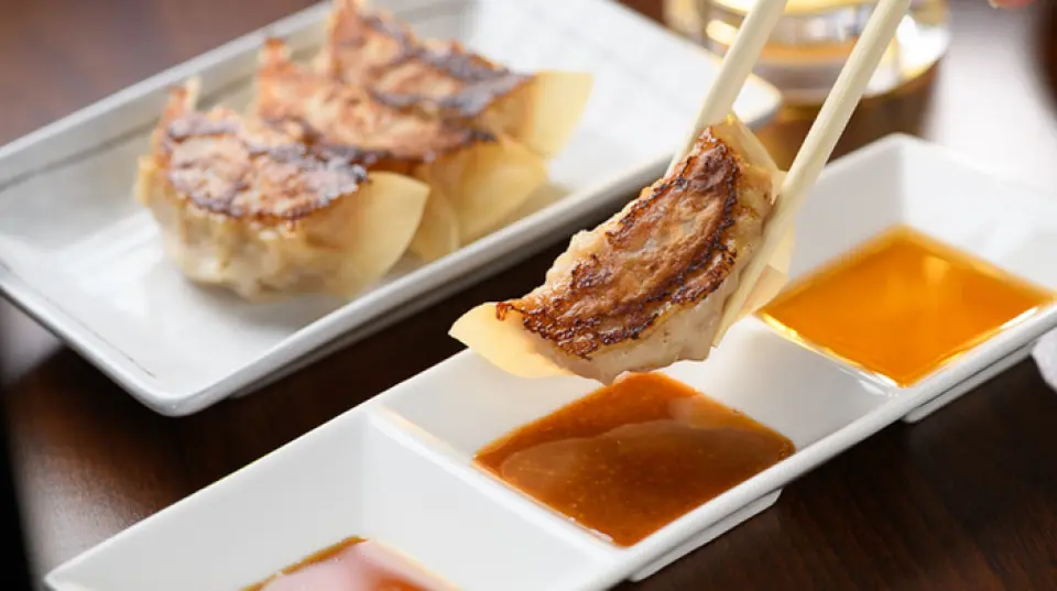 Hitotoki's special gyoza is handmade gyoza that can only be found at our restaurant! We are particular about using no additives, and we cook it on a hot plate to make it juicy and light♪ Enjoy it with a variety of sauces◎ We also recommend our grilled offal, which is made with a secret sauce that has been cultivated over many years and is free of additives. It is a great dish that goes well with alcohol☆ We also offer horse sashimi and other dishes, and have a wide lineup of menu items that can be enjoyed by people of all ages! Please enjoy our diverse menu♪