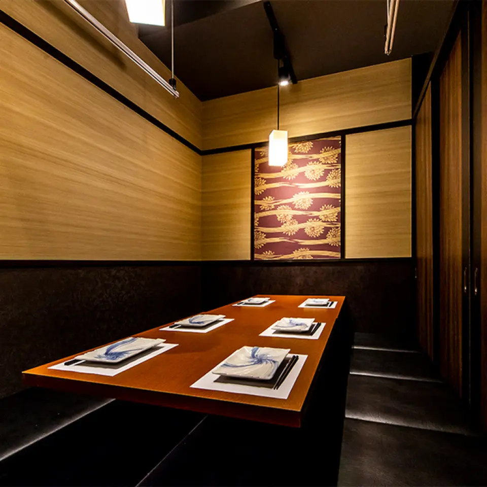 If you are looking for seafood dishes and a private room, come to our restaurant! We source our ingredients through our own unique routes! Our chef will carefully prepare fresh vegetables, meat, and other ingredients and serve them to you. Take this opportunity to enjoy our dishes made with our proud seasonal ingredients.