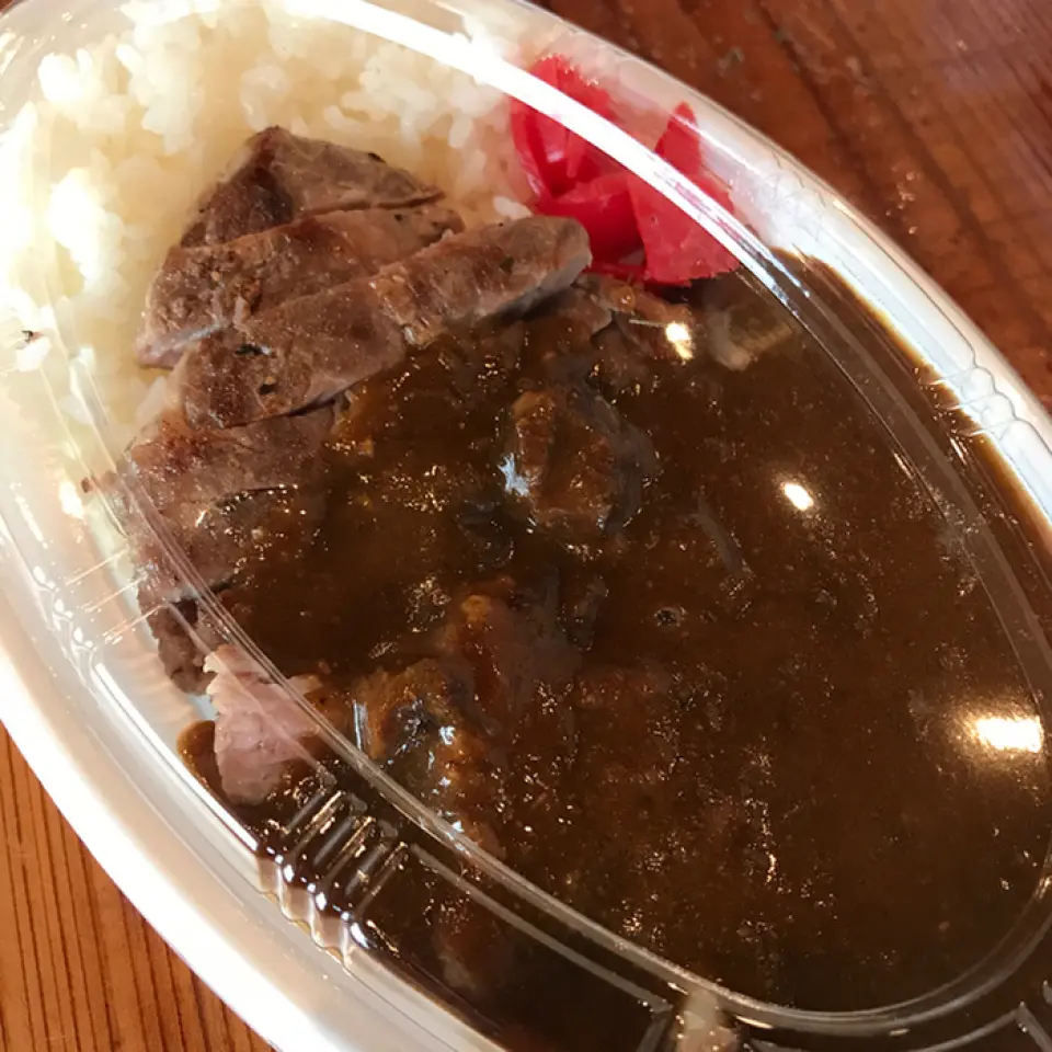 You can also take out our Ore no Curry, Tonteki Curry, Steak Curry, and Steak Bowl! We will deliver it to you in a special takeaway container, so you can enjoy our taste at home♪ Please note that we cannot provide soup. If you order by phone before coming to the store, the delivery will be smooth◎ Please feel free to contact us!