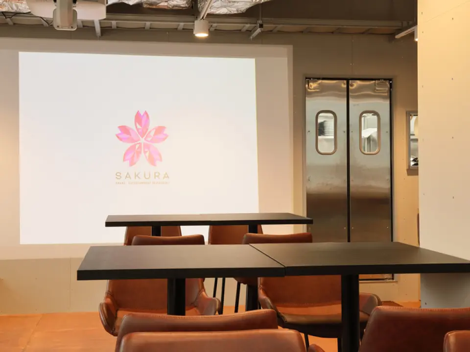 SAKURA Sakae is located inside the spa facility. After a refreshing spa experience, you can relax and enjoy our healthy food. *Pets are allowed.